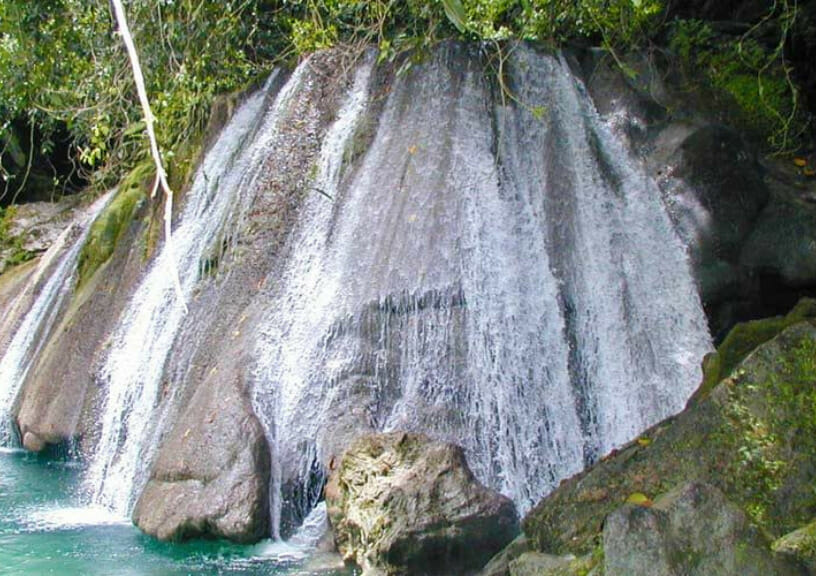 filming locations of new james bond movie "No Time To Die" - The beautiful Reach Falls in Port Antonio