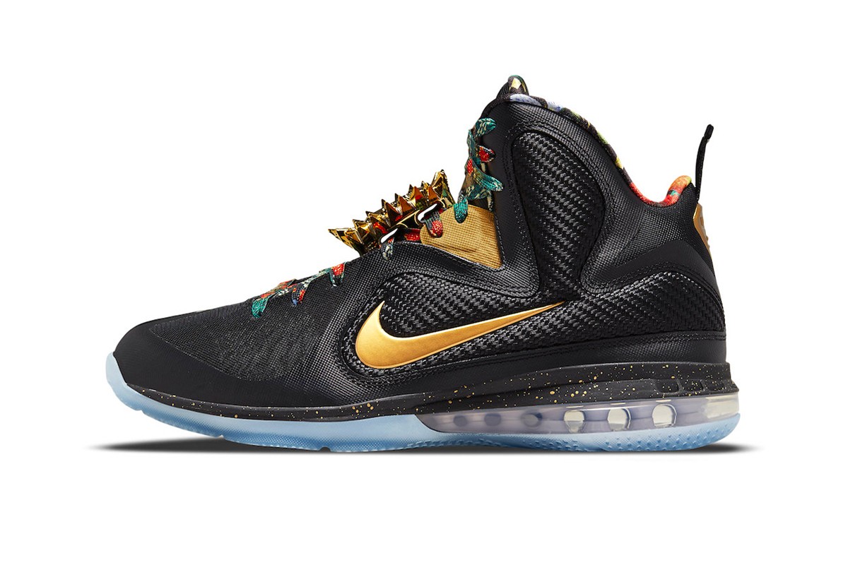 Nike LeBron 9 Watch The Throne sneakers