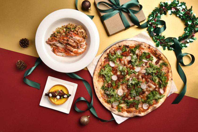 Peperoni’s Deck The Halls pizza