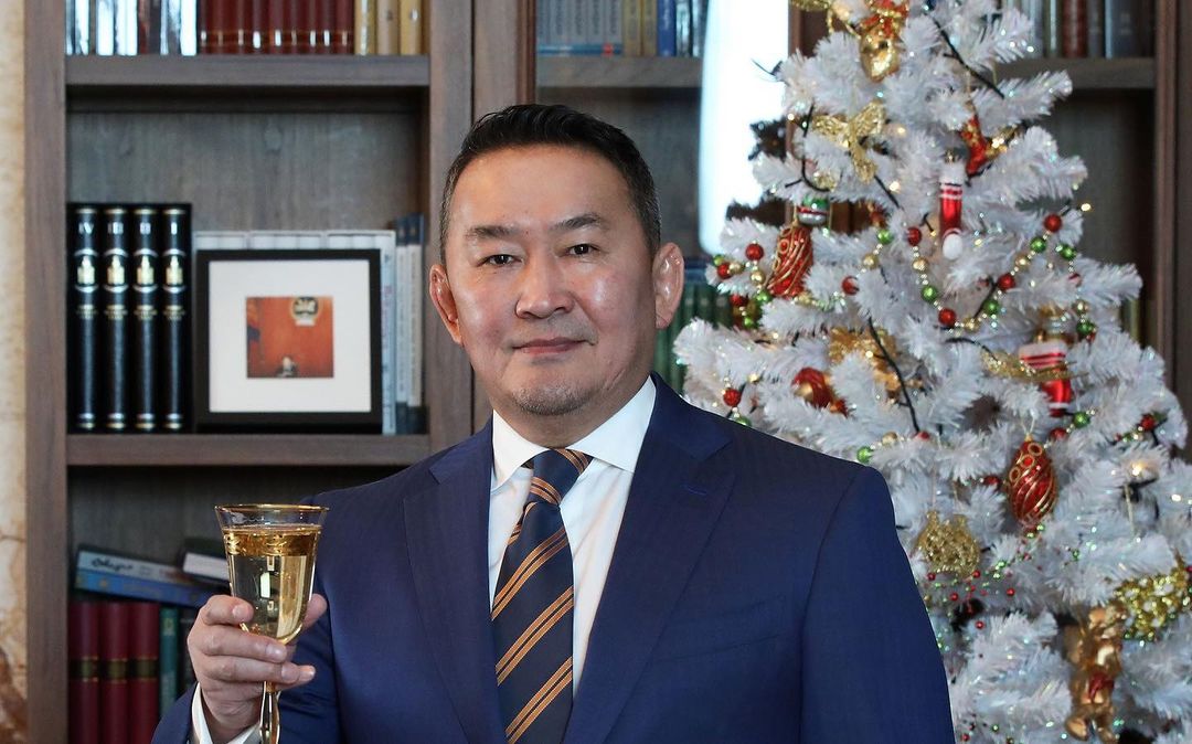 Khaltmaagiin Battulga athletes Who became politicians