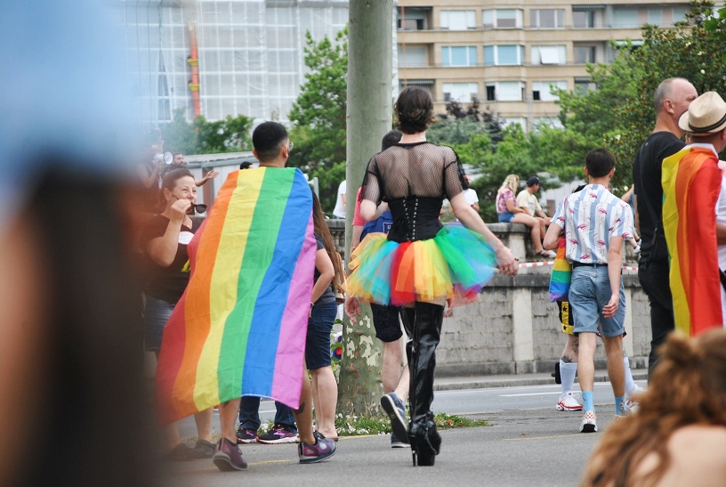 queerbaiting
