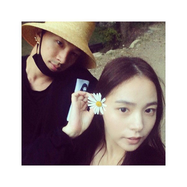 Taeyang and Min Hyo-Rin